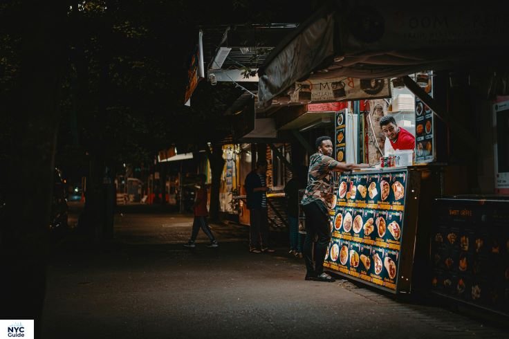 “New York deli with sandwiches and picnic food near Central Park”