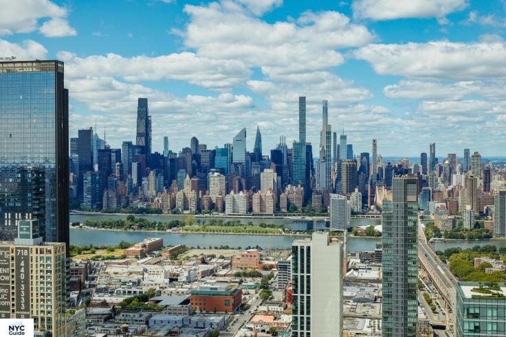 New York City skyline with One World Trade Center tallest building