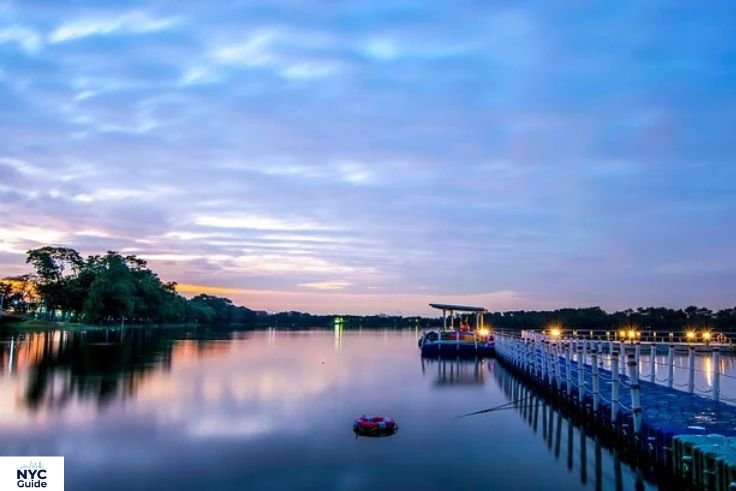 Riverside Park promenade with views of the Hudson River