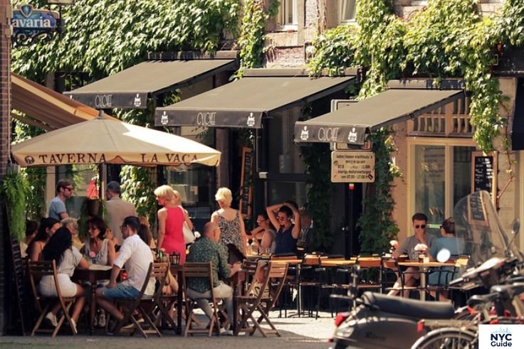 Midtown East neighborhood with restaurants, cafes, and busy sidewalks