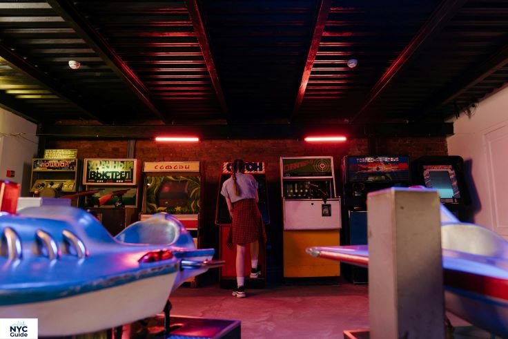 Indoor things to do in NYC including museums, cafés, and observation decks on a rainy day